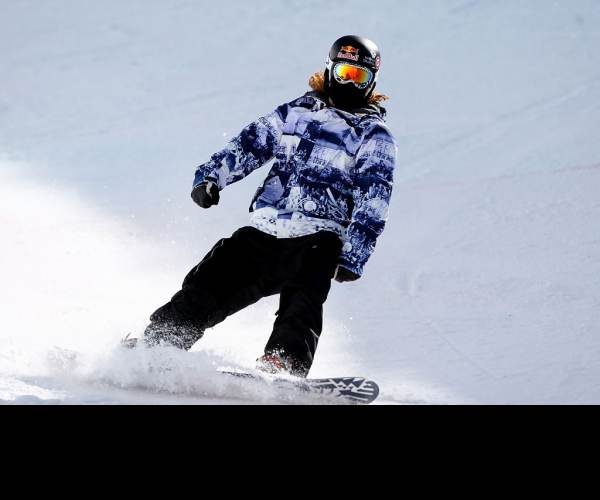 Shaun White Snowboarding