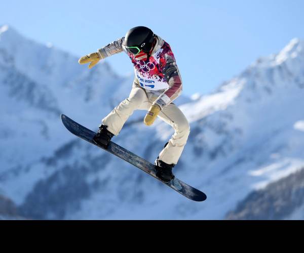 Shaun White Snowboarding