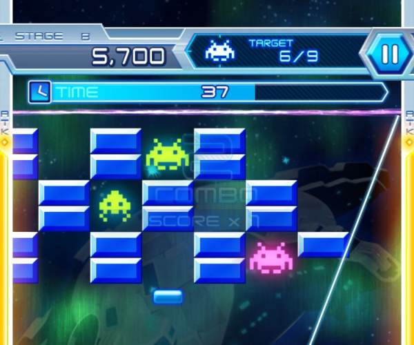 Arkanoid vs Space Invaders