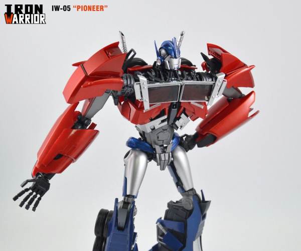 TRANSFORMERS PRIME