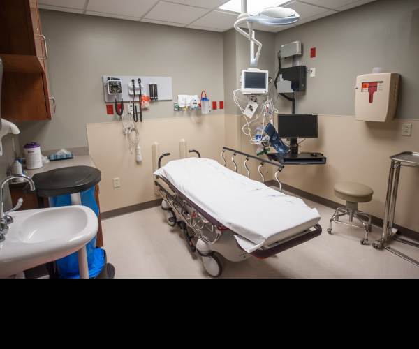 ER (2005) - Emergency Room