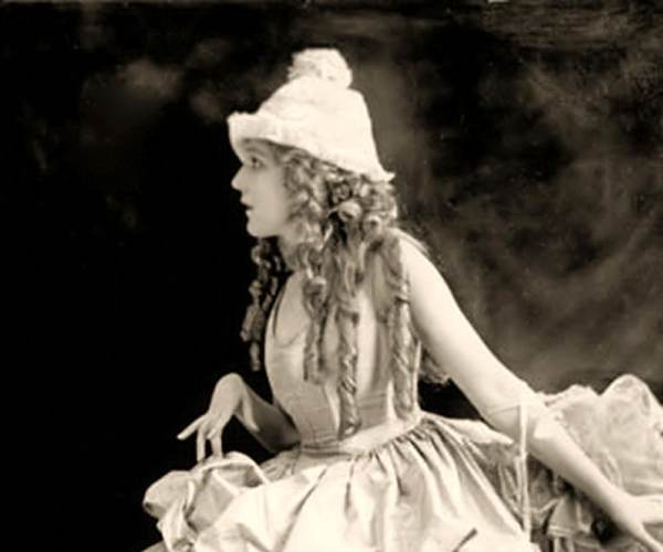 The Girl of Glass: A Summer Bird’s Tale